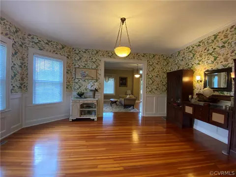 Dining - 722 S Broad St, Kenbridge, VA 23944 photo 2 of 2