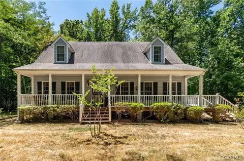 287 Laurel Dr, Aylett, VA 23009