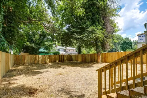 Exterior - 104 Overbrook Rd, Richmond, VA 23222 photo 5 of 7