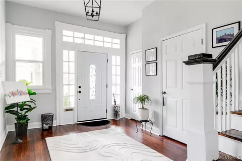 Entry Way - 104 Overbrook Rd, Richmond, VA 23222 photo 5 of 7