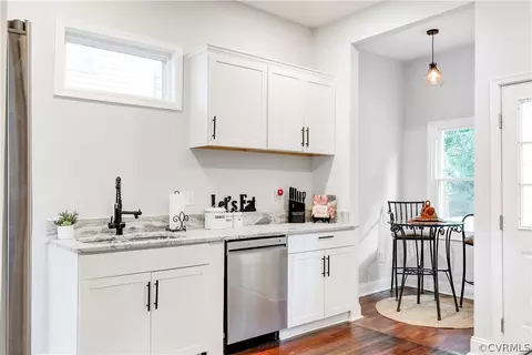 Kitchen - 104 Overbrook Rd, Richmond, VA 23222 photo 5 of 5