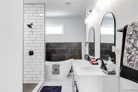Bath - 104 Overbrook Rd, Richmond, VA 23222 photo 3 of 6