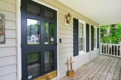 9180 Bracey Mill Pl, Mechanicsville, VA 23116