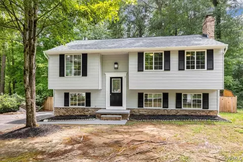 10501 White Rabbit Rd, Richmond, VA 23235