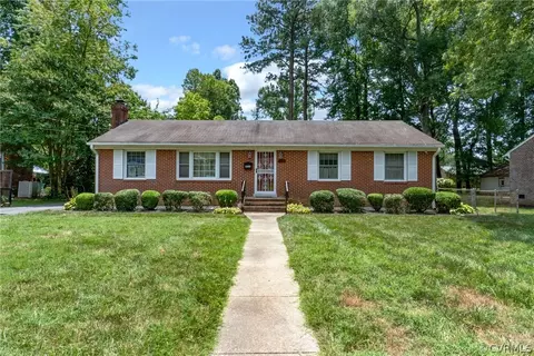 911 Penobscot Rd, Richmond, VA 23227