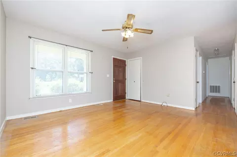 214 Forest Dr, Blackstone, VA 23824 photo 3