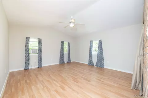 214 Forest Dr, Blackstone, VA 23824 photo 10