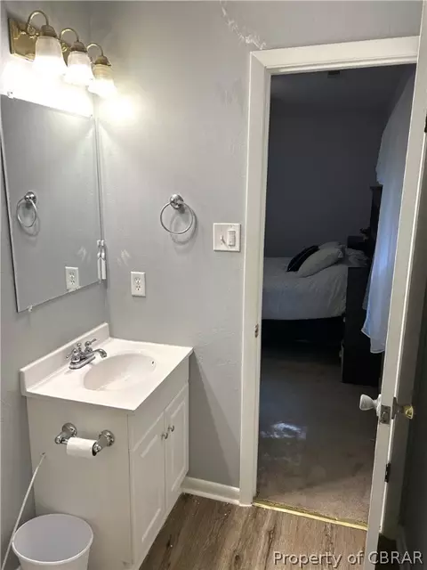 Bath - 6627 Valley Dr, Gloucester, VA 23061 photo 3 of 3
