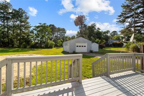 Exterior - 4612 Edrie Dr, Sutherland, VA 23885 photo 8 of 14