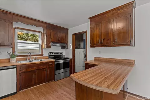 Kitchen - 4612 Edrie Dr, Sutherland, VA 23885 photo 1 of 4
