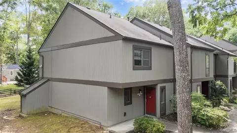 11739 S Briar Patch Dr, Midlothian, VA 23113 photo 3