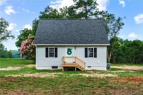 692 Howerton Rd, Dunnsville, VA 22454