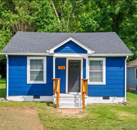136 Marks Ln, Lawrenceville, VA 23868