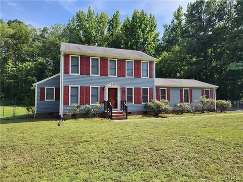 4501 Wildwood Dr, Disputanta, VA 23842