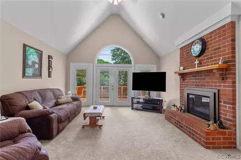 4732 Pompton Ln, Chester, VA 23831 photo 12