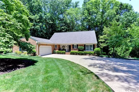 110 Clarendon Ct, Williamsburg, VA 23188