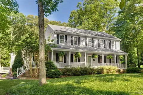 912 Castle Hollow Rd, Midlothian, VA 23114