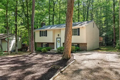4605 Painted Post Ln, Midlothian, VA 23112