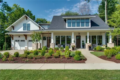 9290 Staples Ln, Mechanicsville, VA 23116