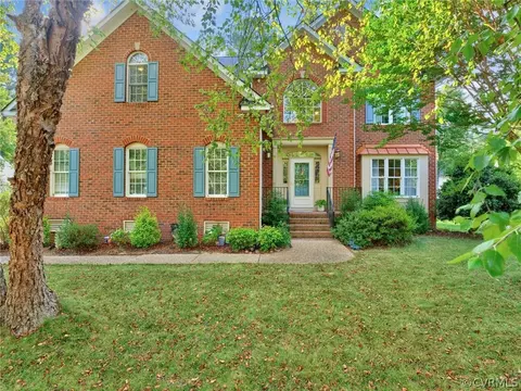5724 Oak Mill Ct, Glen Allen, VA 23059