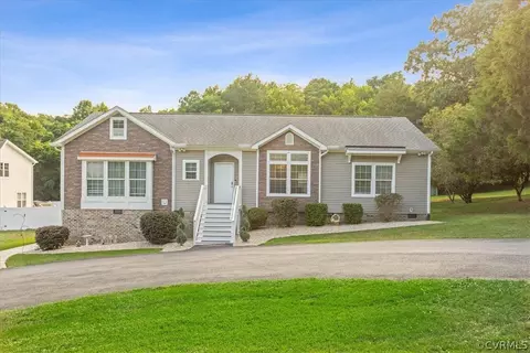 15504 Richmond St, Chester, VA 23836