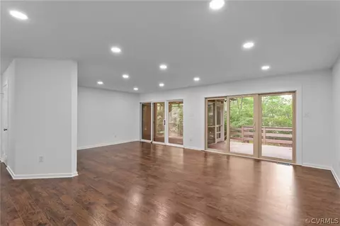 14307 Spring Gate Rd, Midlothian, VA 23112 photo 7