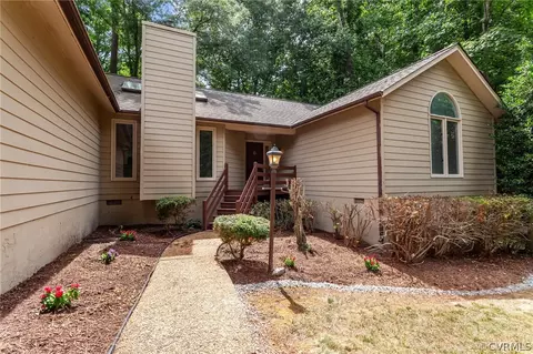 14307 Spring Gate Rd, Midlothian, VA 23112 photo 3