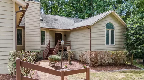 14307 Spring Gate Rd, Midlothian, VA 23112 photo 2