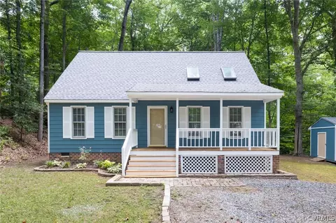 7121 Deer Thicket Dr, Midlothian, VA 23112