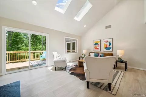 Living - 13914 Barnes Spring Rd, Midlothian, VA 23112 photo 2 of 2