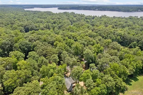 View/Area - 13914 Barnes Spring Rd, Midlothian, VA 23112 photo 3 of 3