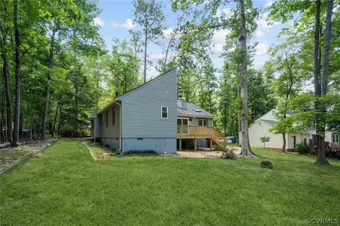 Exterior - 13914 Barnes Spring Rd, Midlothian, VA 23112 photo 7 of 7