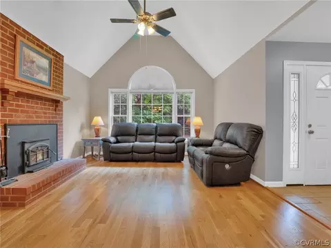 Living - 19150 S Crater Rd, Carson, VA 23830 photo 3 of 3