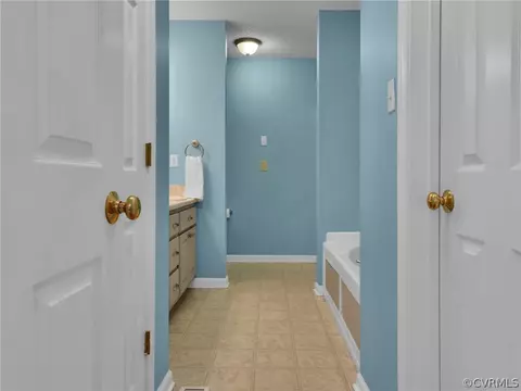 Entry Way - 19150 S Crater Rd, Carson, VA 23830 photo 2 of 2