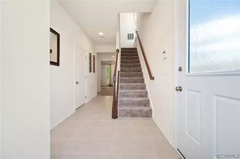 100 Sequoia Dr, Winchester, VA 22602 photo 5