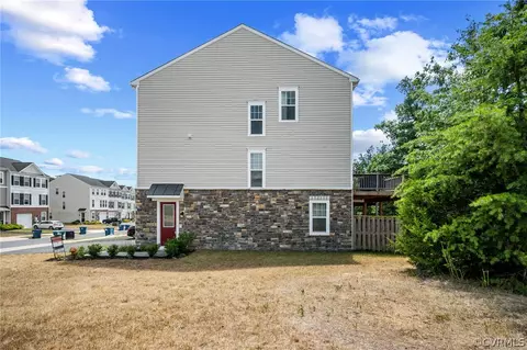 100 Sequoia Dr, Winchester, VA 22602 photo 3