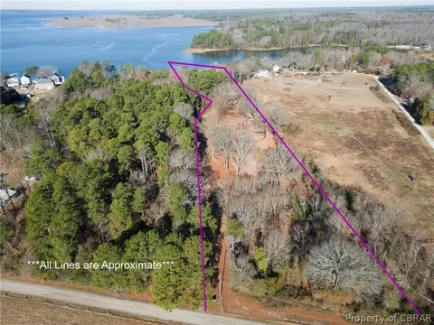 5825 Riverview Park Rd, Gloucester, VA 23061 photo 3