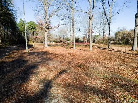 5825 Riverview Park Rd, Gloucester, VA 23061 photo 5