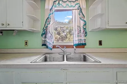 3914 Corbin St, Richmond, VA 23222 photo 12
