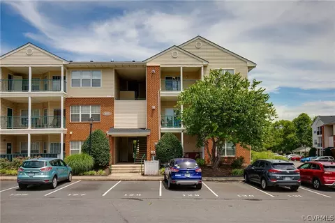 800 Brassie Ln #N, Glen Allen, VA 23059