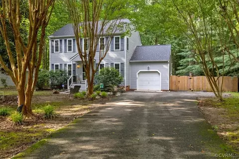 3337 Holly Woods Ct, Quinton, VA 23141