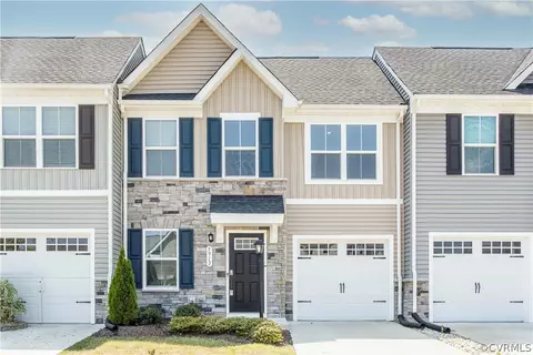 5913 Austin Woods Dr, Ampthill, VA 23234