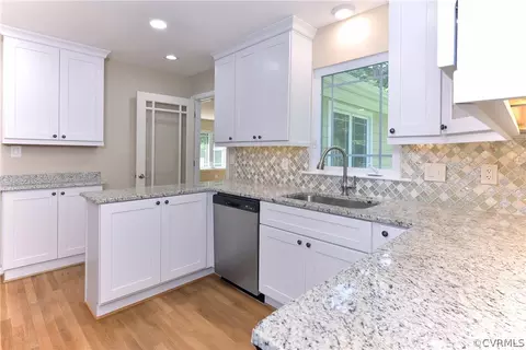 7 Berkeley Cir, Williamsburg, VA 23185 photo 9