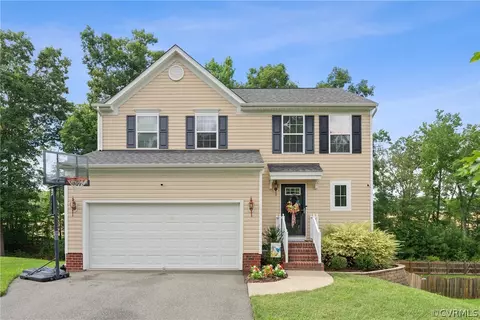 6766 Arbor Meadows Dr, Chester, VA 23831