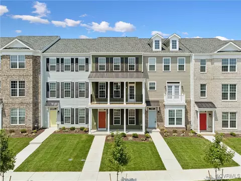 13812 Village View Dr, Midlothian, VA 23114