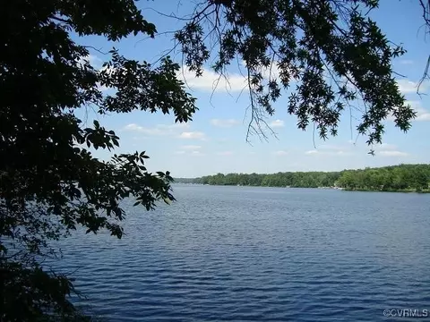 16 75 Ac Chesdin Lake Rd, Church Road, VA 23833