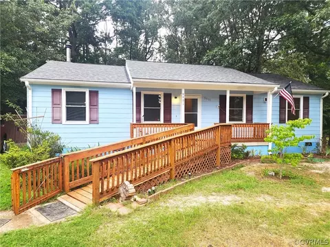 9901 Agincourt Ln, North Chesterfield, VA 23237