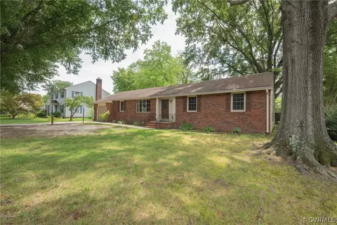4507 Conduit Rd, Colonial Heights, VA 23834