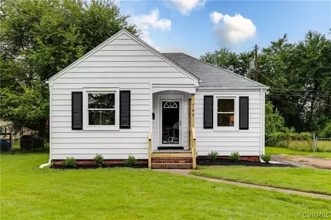 109 E Union St, Sandston, VA 23150