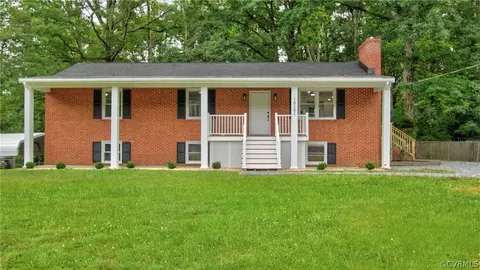 10101 Wycliff Rd, North Chesterfield, VA 23236